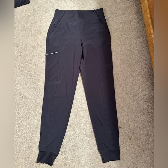 Cherokee Infinity Scrub Set - Picture 5 of 7